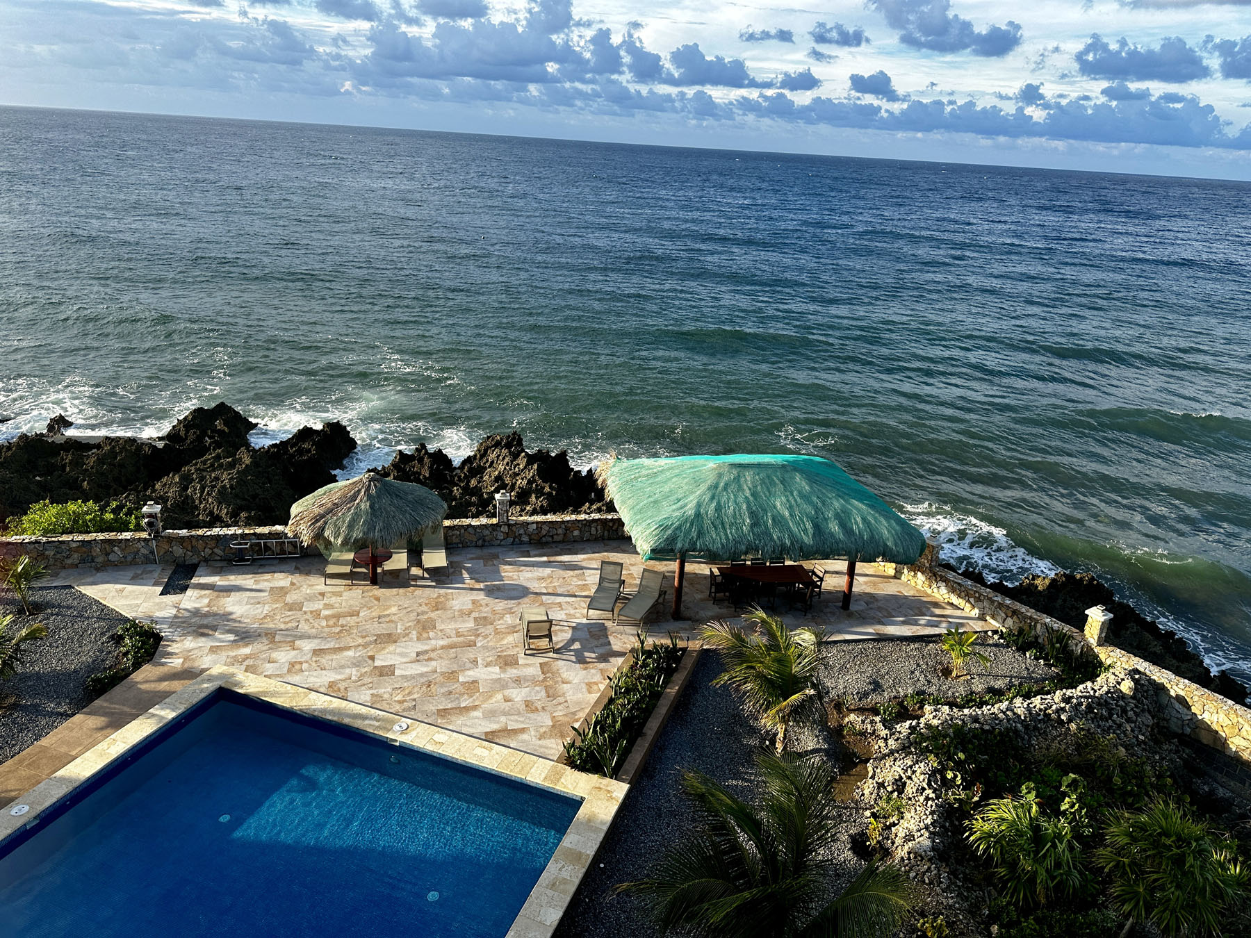 FAQ Reef16 Luxury Vacation Rental West End Roatan